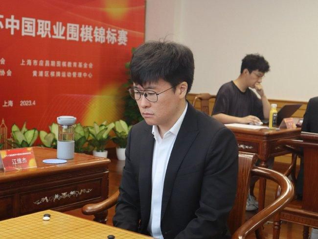 我们只是想试一试，很明显，如果宽萨能踢满全场，那就让他踢。